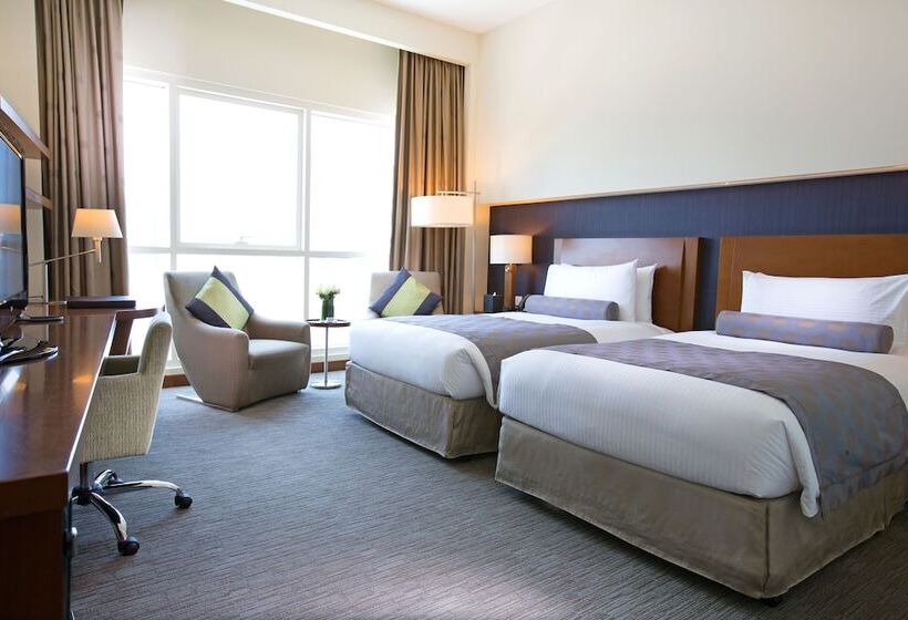 Номер Deluxe, Grand Millennium Al Wahda Hotel And Executive Apartments Abu Dhabi