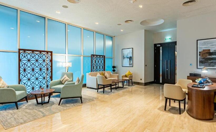 Номер Клуб Кровать Кинг, Grand Millennium Al Wahda Hotel And Executive Apartments Abu Dhabi