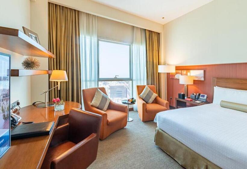 Club Room King Bed, Grand Millennium Al Wahda Hotel And Executive Apartments Abu Dhabi