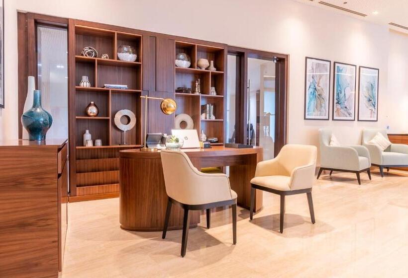 سوییت جونیور, Grand Millennium Al Wahda Hotel And Executive Apartments Abu Dhabi