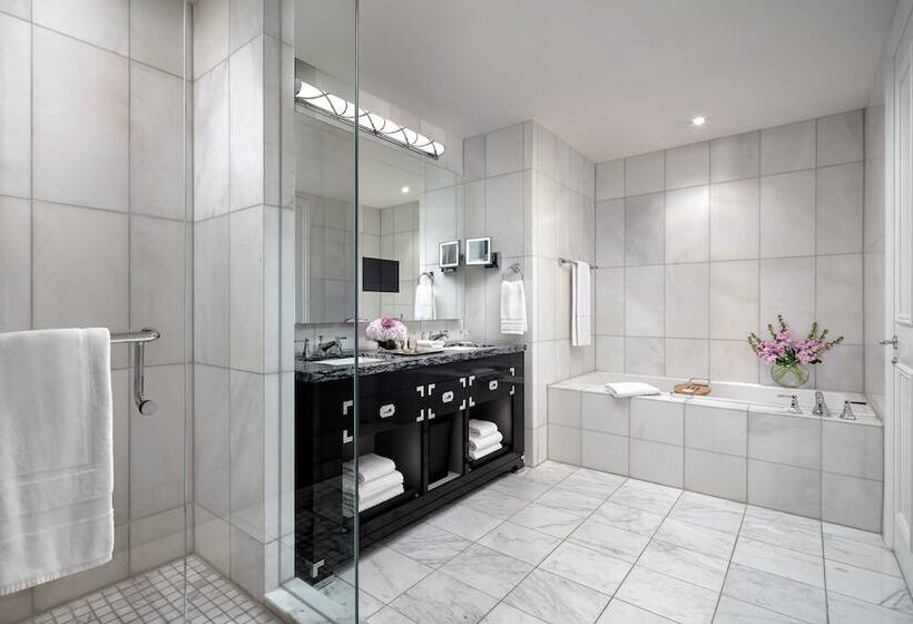 带2个卧室的套房, The St. Regis Toronto