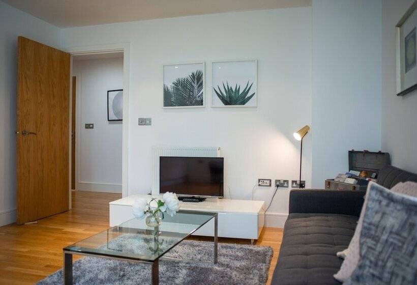 آپارتمان 1 خوابه, Spacious Serviced Apartments Canary Wharf