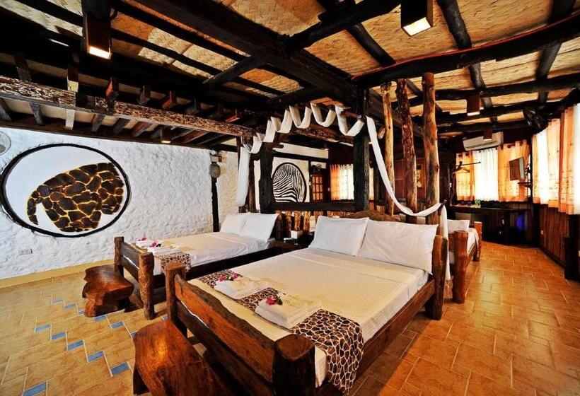 패밀리 룸 산 전망, Oldwoods By The Sea Nature Resort   Pangasinan