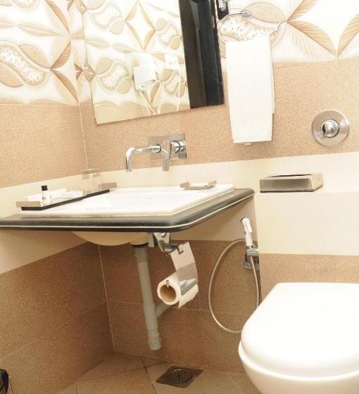 スイート, Madhuvan Suites By Blues