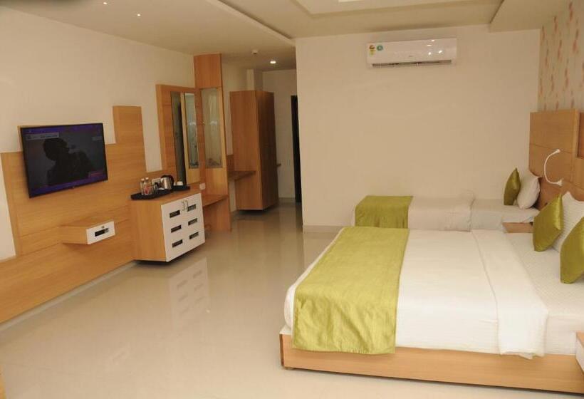 スイート（家族用）, Madhuvan Suites By Blues