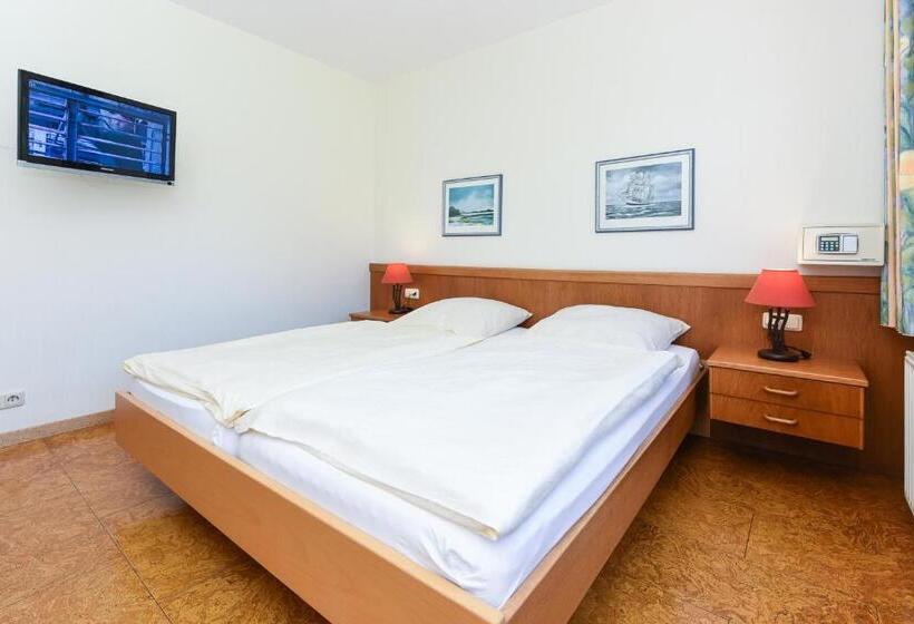 Номер Стандарт с Террасой, Pension Störtebeker