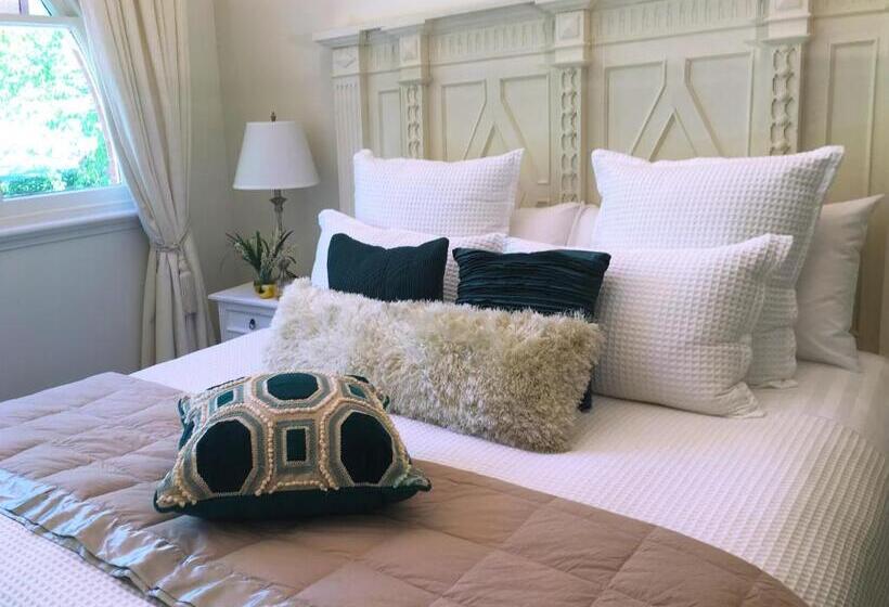 디럭스 스위트 킹 침대, Howlong Old Post Office Luxury Suite
