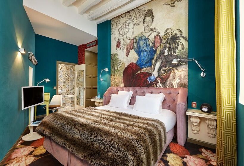 Номер Superior, Hôtel Du Petit Moulin, Haute Couture Hotel By Lacroix