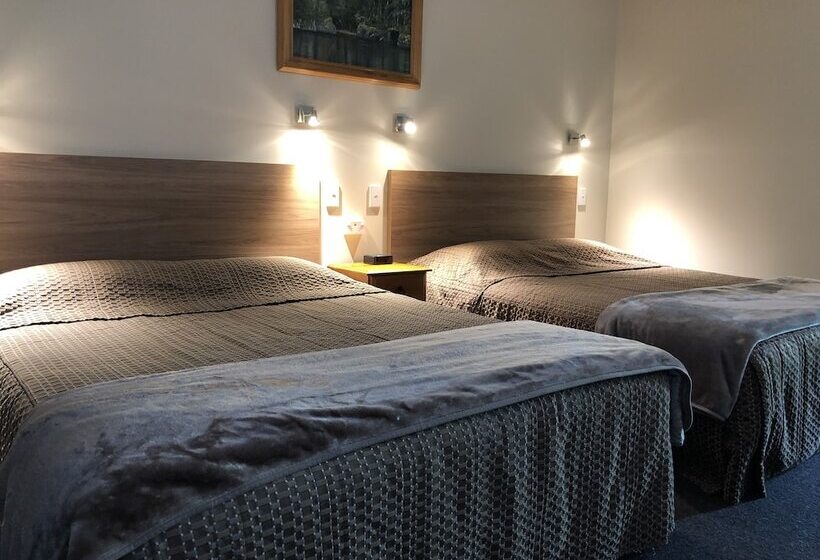 إستوديو قياسى, Manapouri Lakeview Motor Inn
