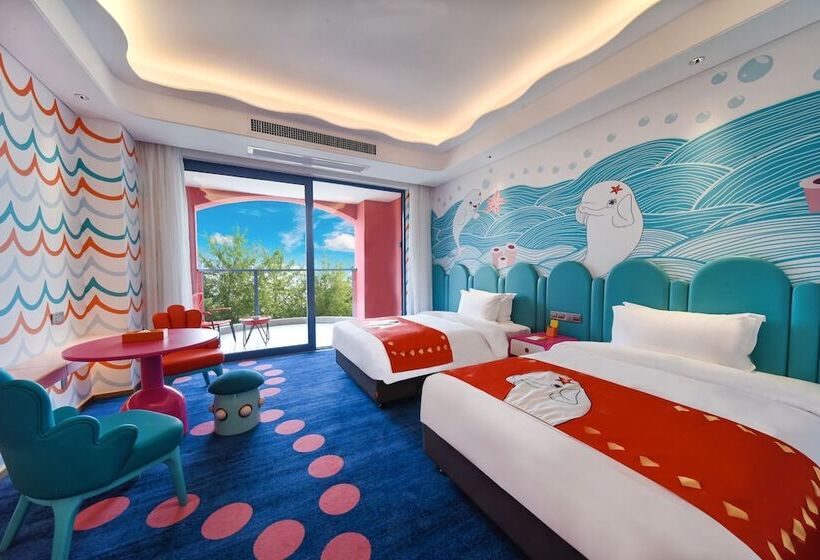 Семейный Номер, Dolphin Bay