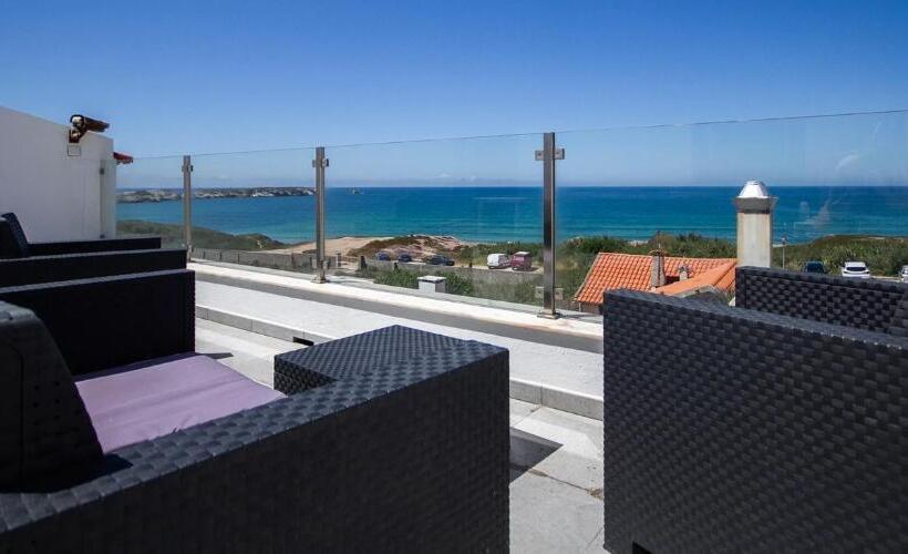 غرفة عائلية, Peniche Surfcamp Hostel