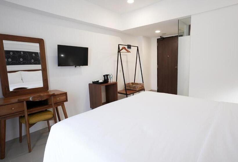 디럭스 룸 킹사이즈 침대, Coffee Hotel Ayola Dolok Sanggul