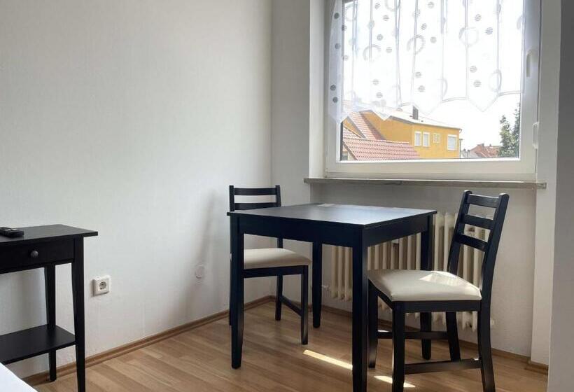 Апартаменты 2 Спальни, Sad161   Gut Geschnittene Monteurwohnung Mit Balkon