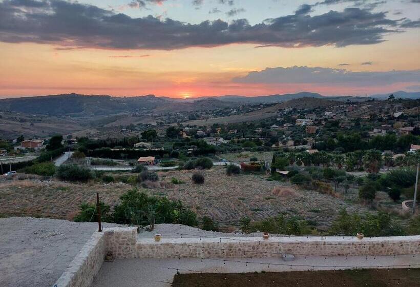 Трехместный Номер Deluxe, Masseria Torre Saracena