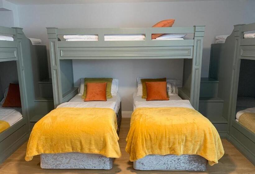 Апартаменты 2 Спальни, Lanigan S Accommodation