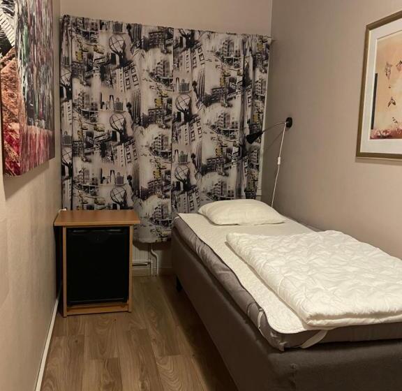 غرفة قياسية فردية حمام مشترك, Uppsala City Hostel