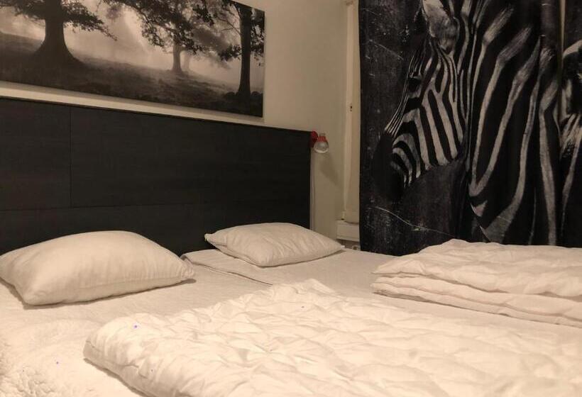 غرفة قياسية حمام مشترك, Uppsala City Hostel