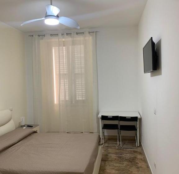 اتاق استاندارد, Affittacamere Black&white