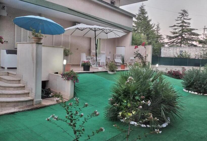 Трехместный Номер Стандарт с Балконом, Casa Di Tina