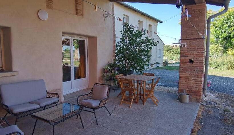 Семейный Номер, Les Hauts De Grazac, Chambres Et Tables D Hôtes