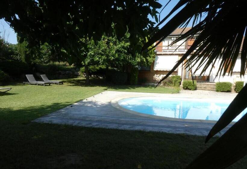 Family Suite, Iaorana