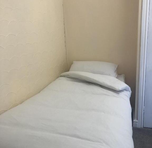 スタンダードトリプルルーム, Leecliff Guest House
