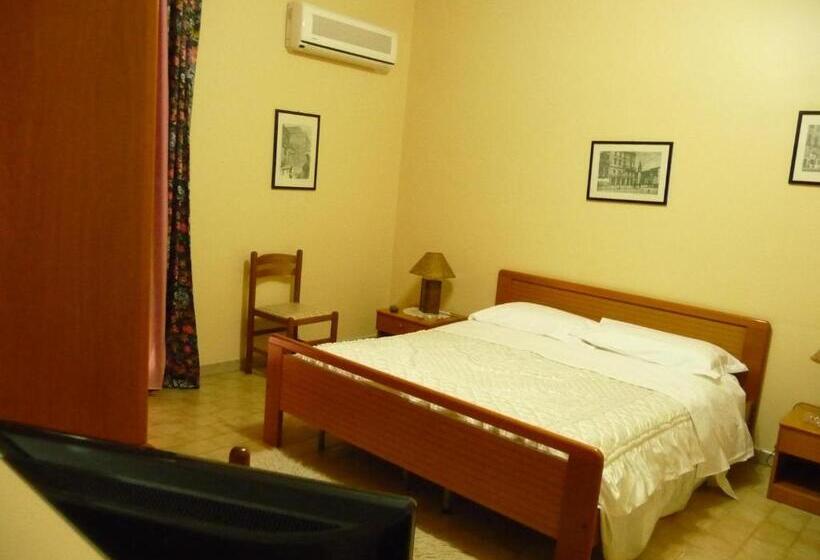 غرفة قياسية ثلاثية, Agathae Hotel & Residence