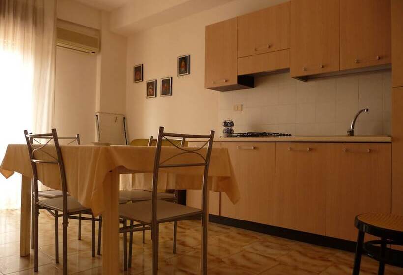شقة غرفة واحدة, Agathae Hotel & Residence