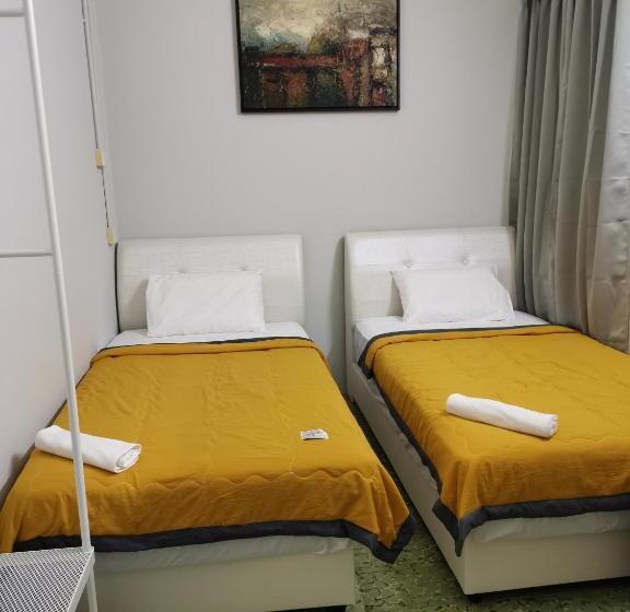 اتاق استاندارد با سرویس بهداشتی مشترک, G Fortune Guest House Victoria Green