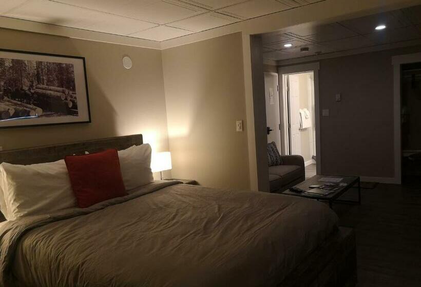デラックスルーム, The Cache Hotel And Lodgings