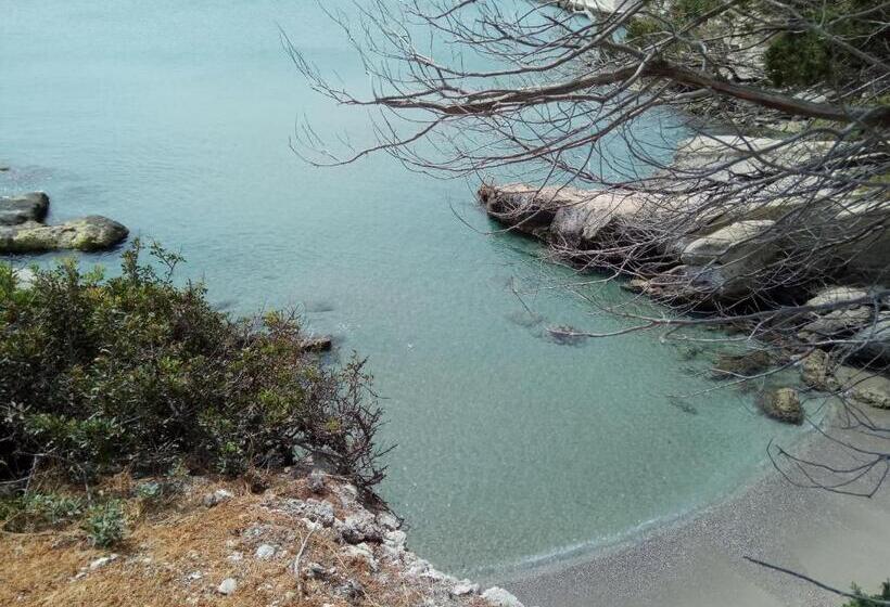Четырехместный Номер Стандарт Вид на Море, Anatoli