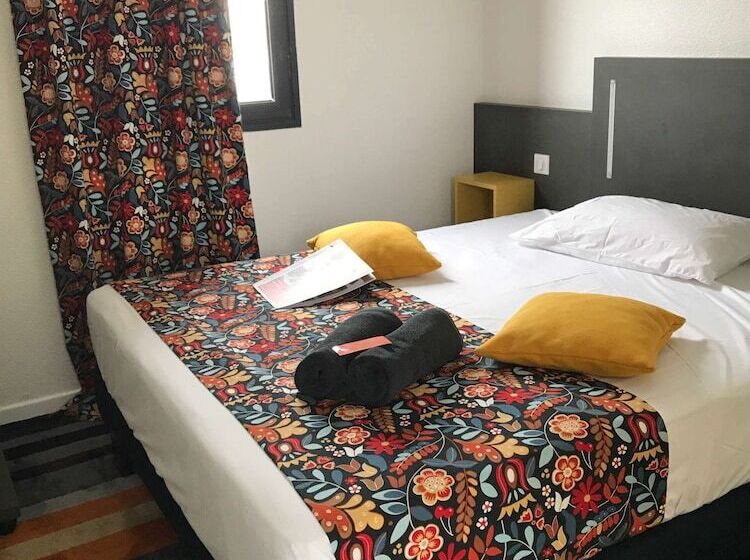 Номер Стандарт, Kyriad Direct La Rochelle Aytré