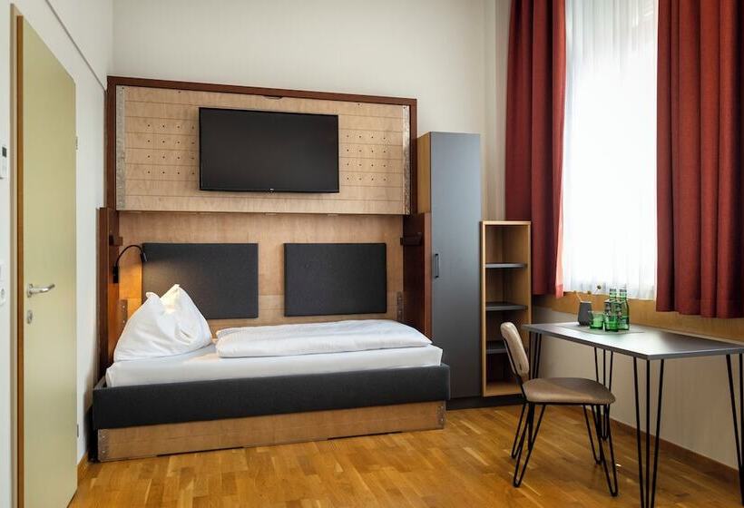 高级三人间, Jufa Hotel Bregenz