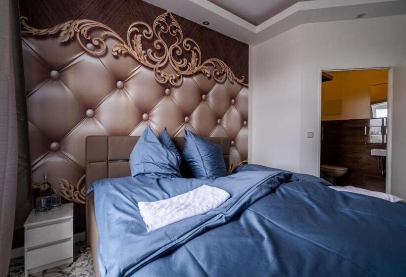 חדר סטנדרט, Little Suite