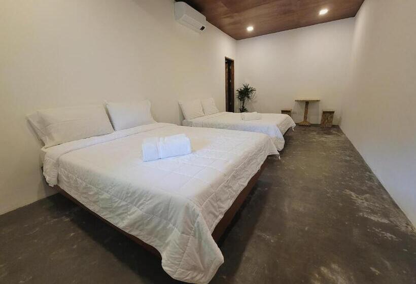 سوییت اجرایی, Ikani Surf Resort