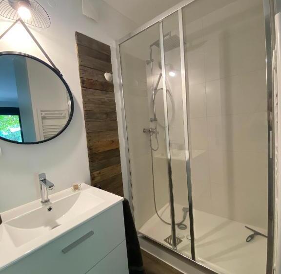 Стандартный Номер Кровать Кинг, La Cabane De Troyes   Chambre D Hôtes