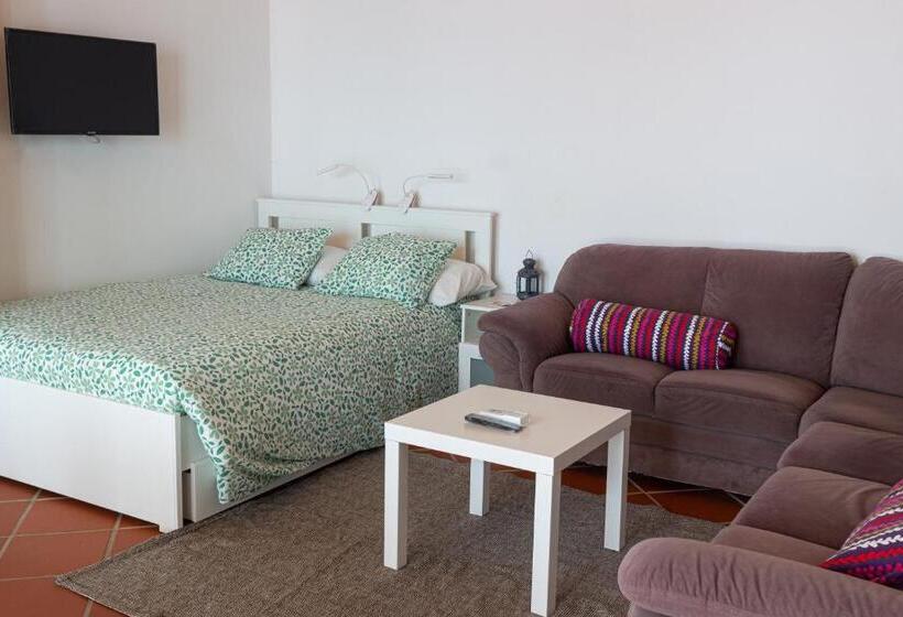 Студия Стандарт, A Casa Da Vila