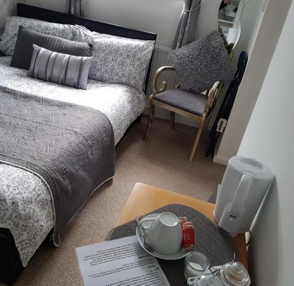 Номер Стандарт, Debonair Bnb @33