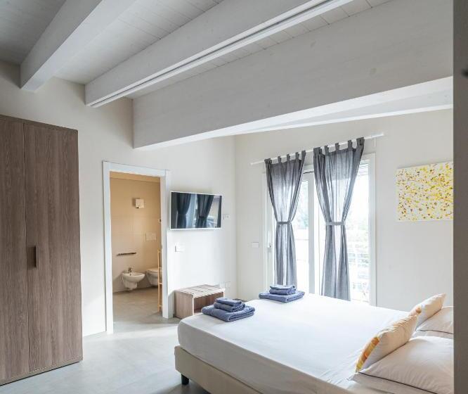 اتاق استاندارد با بالکن, A Casa Di Sabina