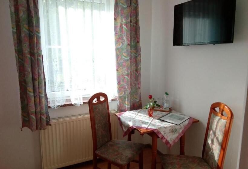 Номер Стандарт, Pension Am Rosental Merseburg