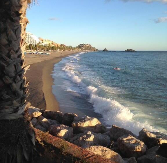 带1个卧室的公寓, Apartamento 1a Linea Playa Com Piscina Almuñécar