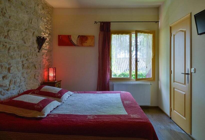 带大床的标准间, Hôtel Mas Vidau Porte Des Alpilles