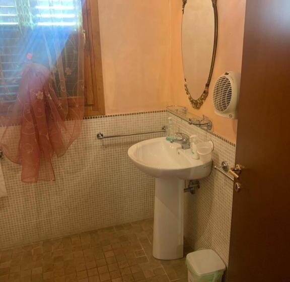 اتاق استاندارد, B&b Dal Fiocinino