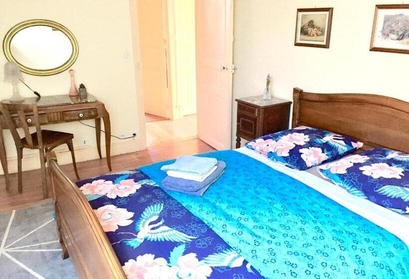 Номер Стандарт Совместная Ванная, Chambres Chez L Habitant Et Table D Hôtes Crocq Le Vieil Hôtel