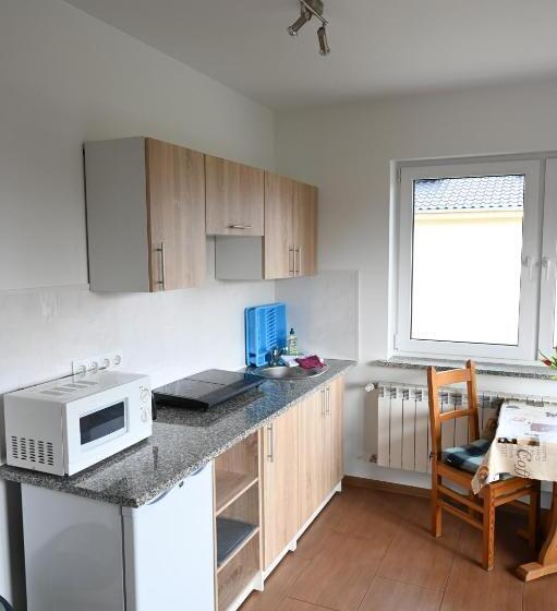 Апартаменты 1 Спальня с Балконом, Pension Nele Für Monteure Nahe Berlin
