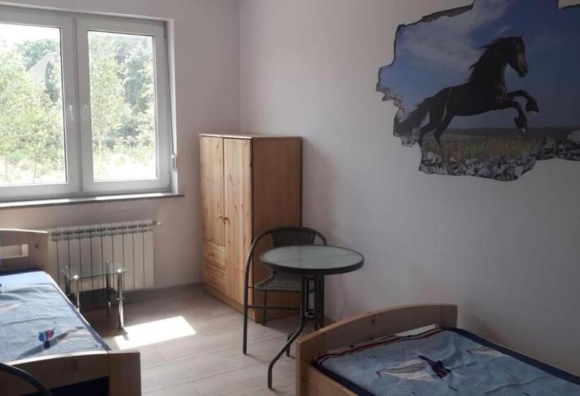 Апартаменты 1 Спальня с Террасой, Pension Nele Für Monteure Nahe Berlin