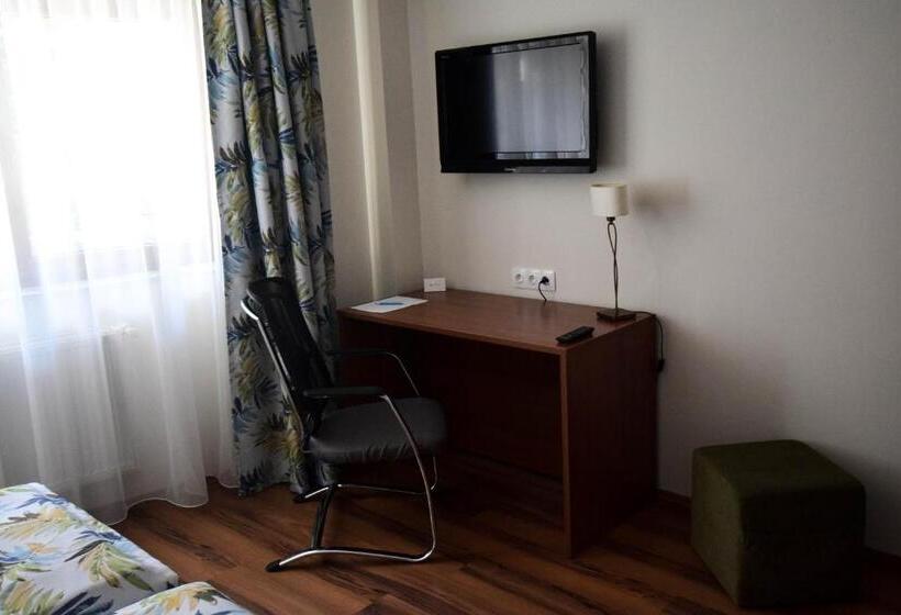 استودیوی استاندارد, Cabrio Apart