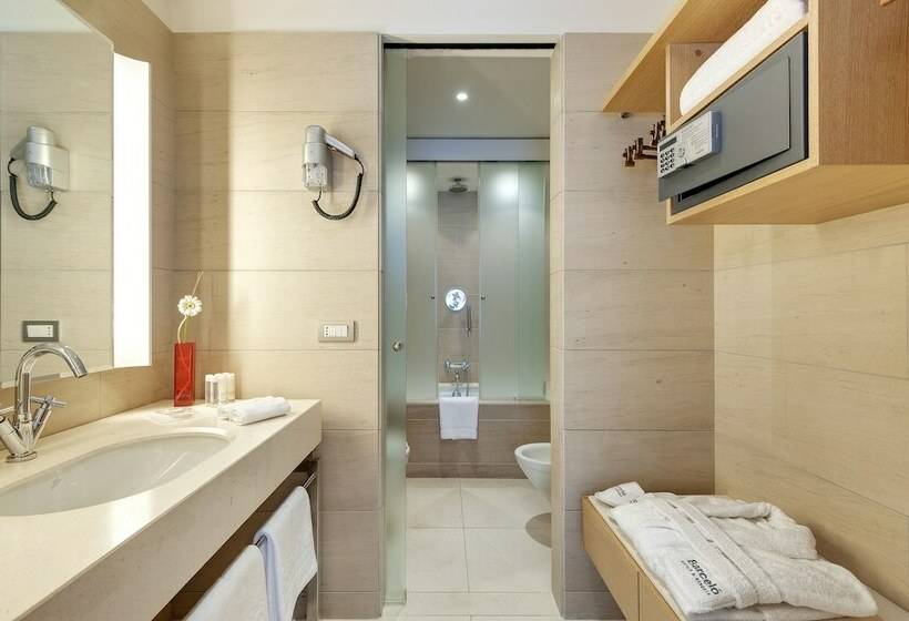 سوییت جونیور, Precise House Mantegna Roma