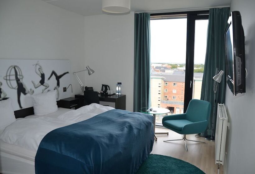 标准间, Dgi Huset Herning