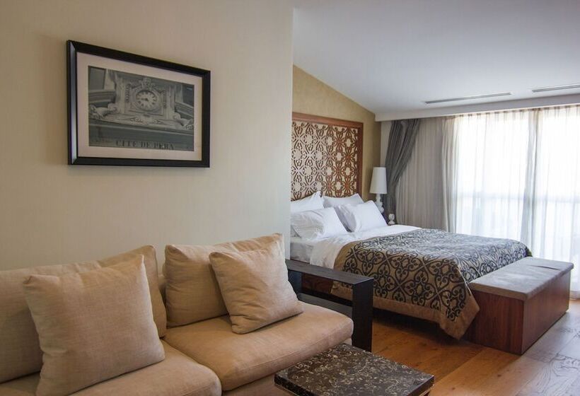 Suite Sea View, Taksim Prelude